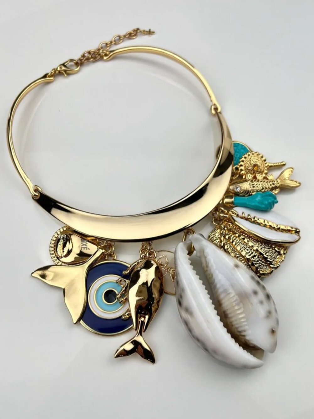 Coastal Charm Statement Necklace – Gold Tone Ocean-Inspired Collar Necklace